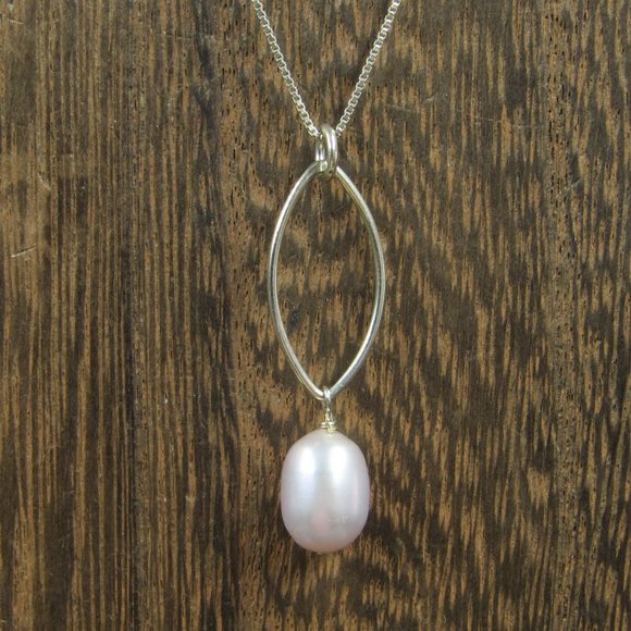 Jewelry - 16" Sterling Silver Simple Style Drop Pearl Necklace Vintage